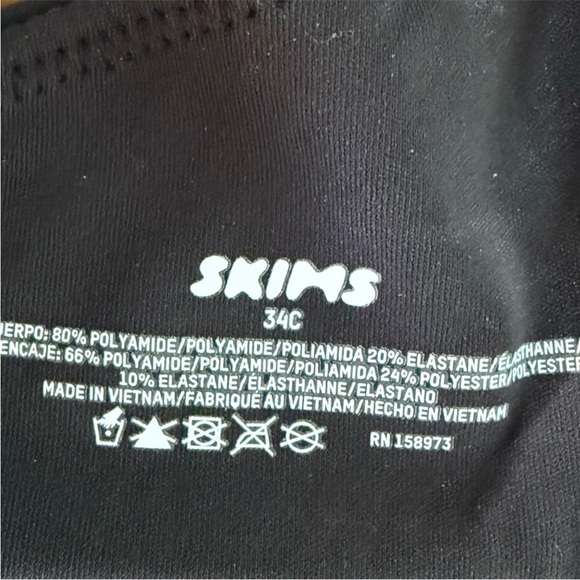 SKIMS Scoop Underwire Bra - Picture 8 of 8